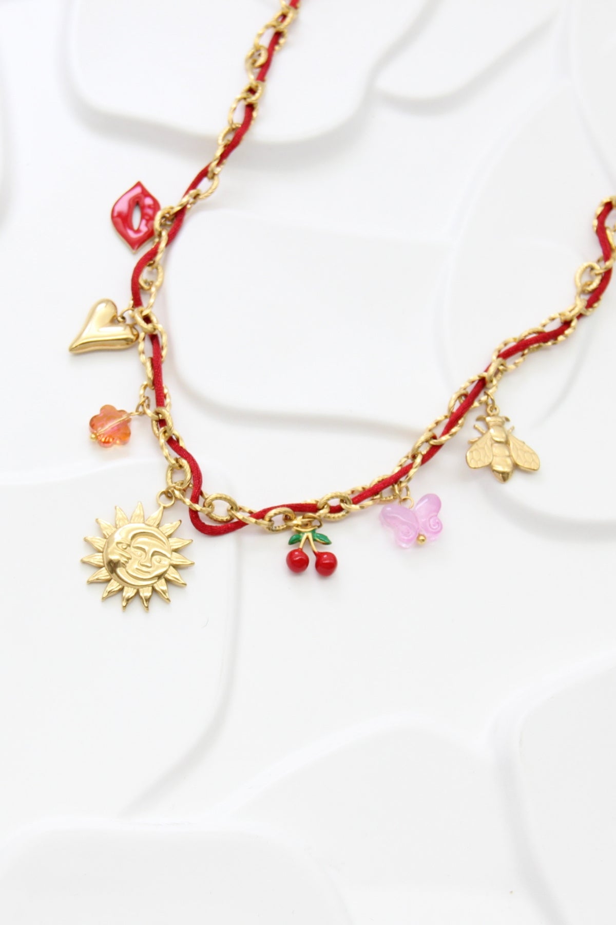 Collier Nova
