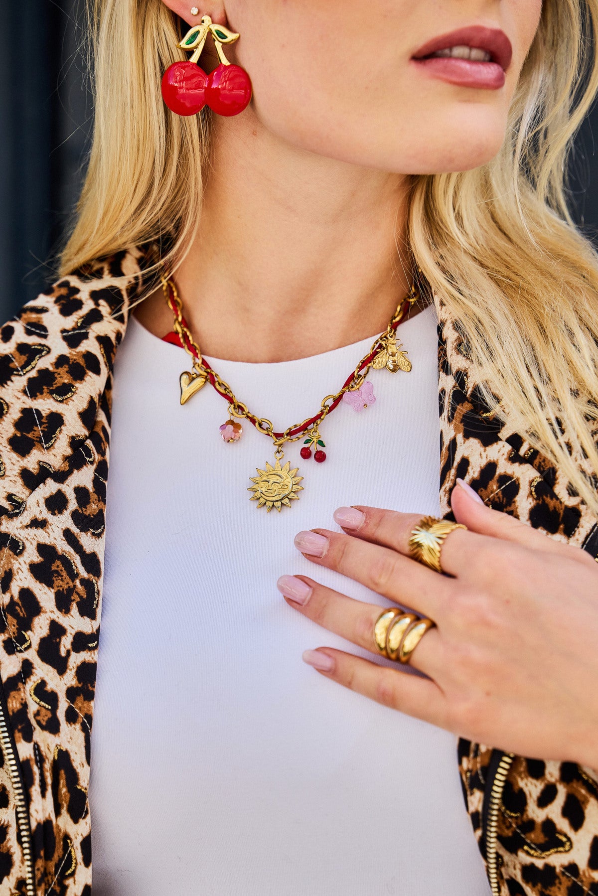 Collier Nova